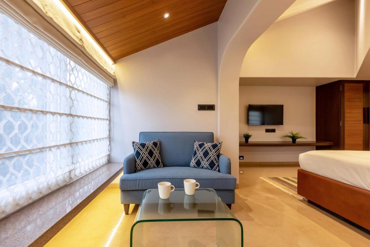 The Grey Medley By Stayvista With Mediterranean Interiors, Swimming Pool, Jacuzzi, Projector & A Lush Lawn With Gazebo Lonavala Ngoại thất bức ảnh