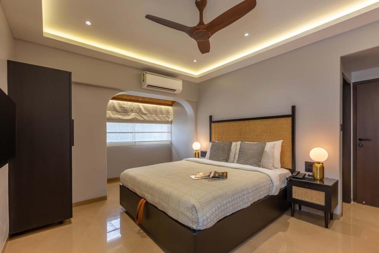 The Grey Medley By Stayvista With Mediterranean Interiors, Swimming Pool, Jacuzzi, Projector & A Lush Lawn With Gazebo Lonavala Ngoại thất bức ảnh